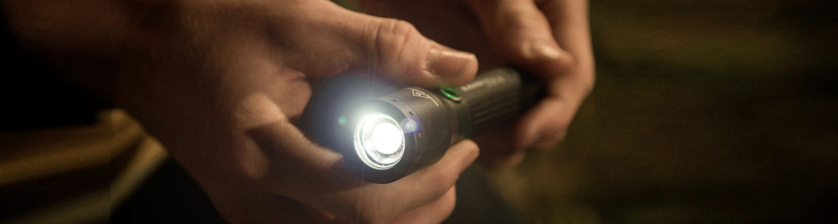 100% Original P14 LED LENSER Flashlight - 800 Lumens Led Lenser Powerful  Torchlight / Lampu Suluh Terang