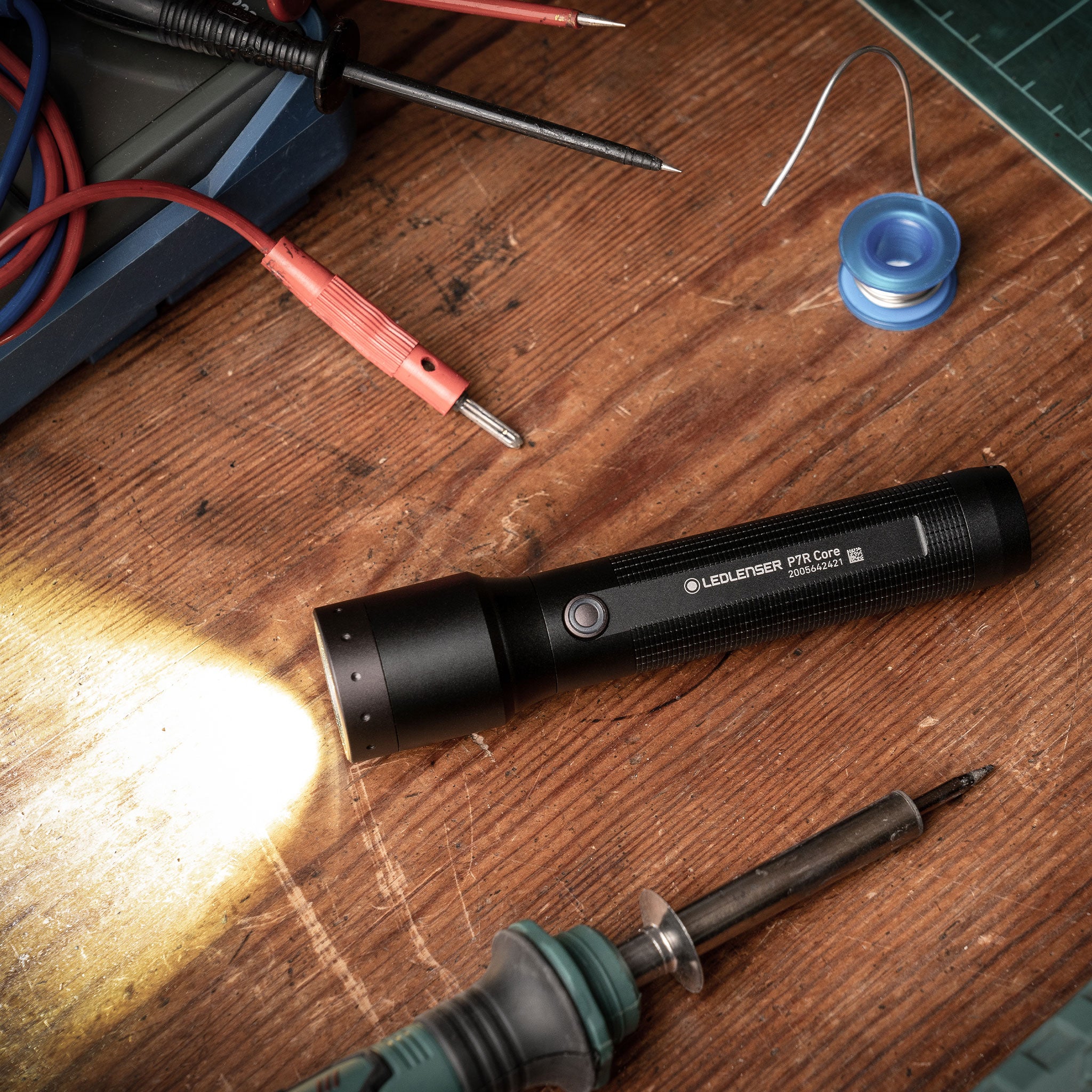 P7R Core Flashlight and Flex5 Powerbank-Ledlenser USA